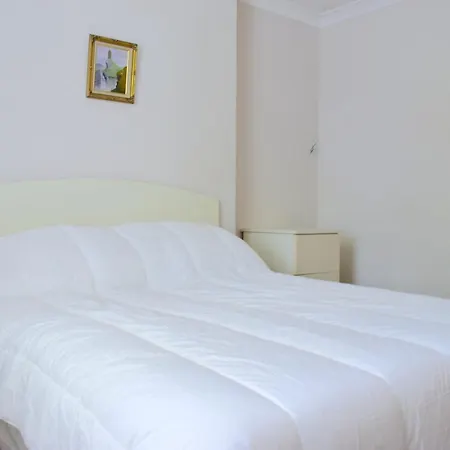 5 Bedroom House On Grand Canal
